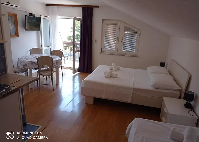 Mihovil Apartment Omis