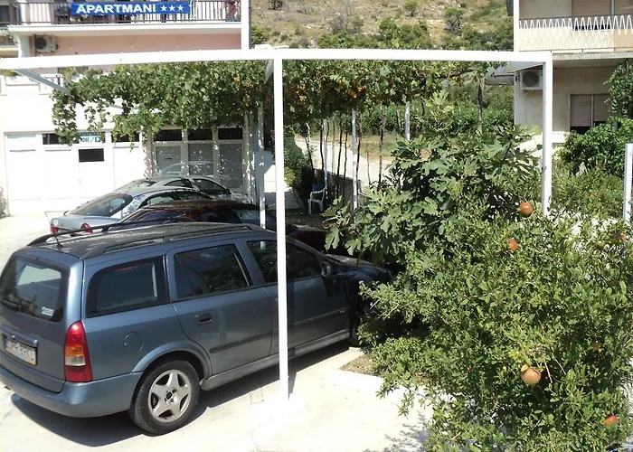 Apartment Mihovil Omis